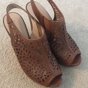 Brown Wedges
